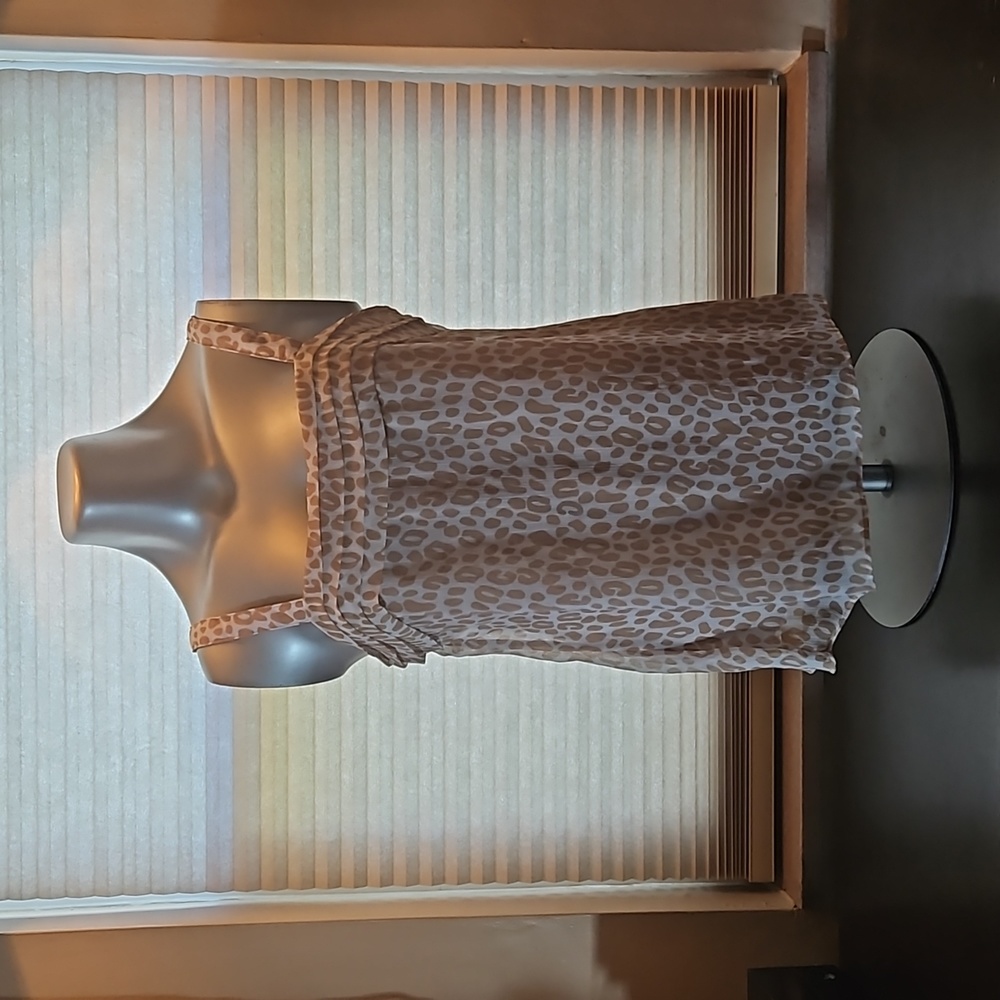 NY & Co. Leopard/Cheetah Print Sleeveless Top - Size M
